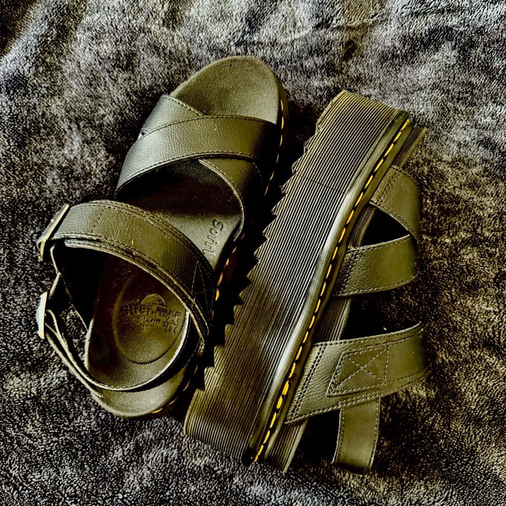 Dr. Martens Voss II Quad Platform Sandals - Picture 4 of 5